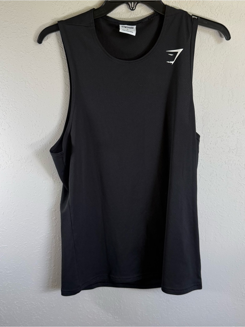 Men’s S Black Gymshark Exercise Athletic Activewear Breathable Cutoff Shirt